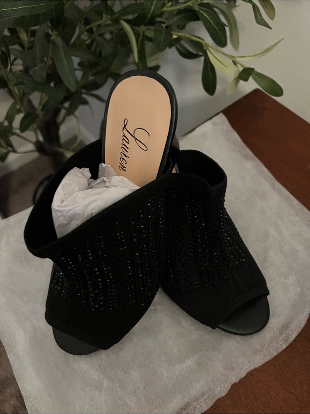 Lauren Lorraine MARTHA Wedge Slides. Size 6
